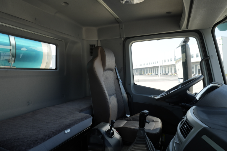 Interior de vehículo mixer para construcción